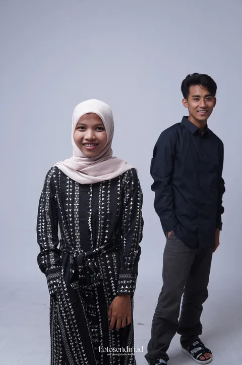 Foto sampul undangan Ryan & Ulya