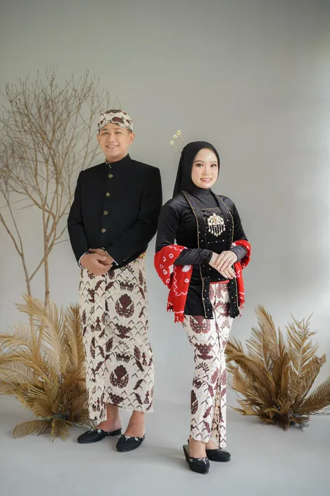 Foto sampul undangan Sandra & Rizky