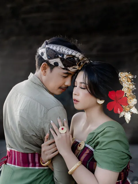 Foto sampul undangan Ayu Widani & Ogik Sagara