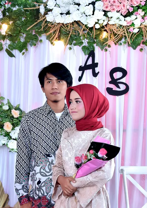 Foto sampul undangan Anggia & Bobby