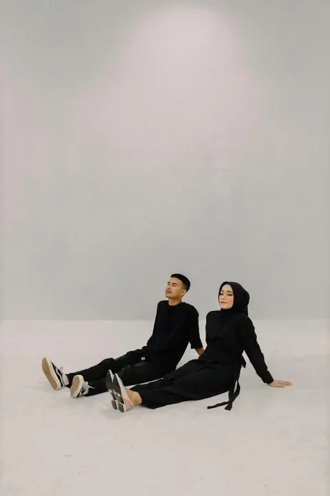 Foto sampul undangan Hisda & Nofal