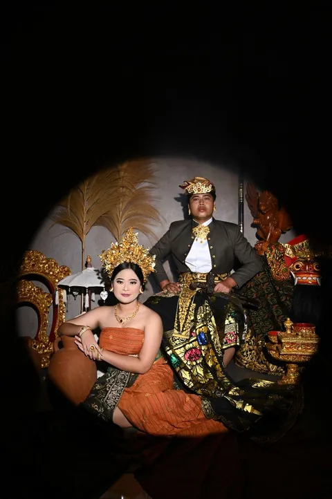 Foto sampul undangan Ni Luh Sri Ekayati & Made Indrawan