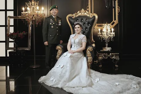 Foto sampul undangan Evi & Sonny