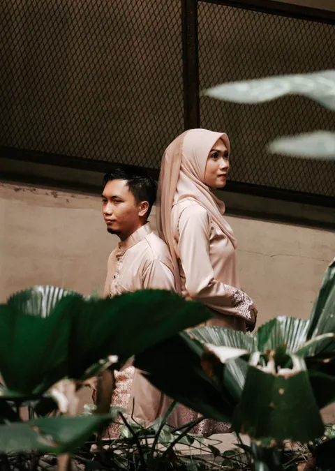 Foto sampul undangan Avi & Adi
