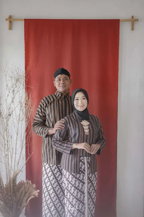 Foto sampul undangan Yusuf & Devi