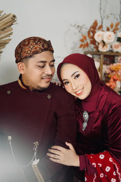 Foto sampul undangan Tri & Khansa