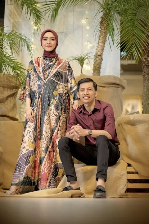 Foto sampul undangan Resly & Tesa