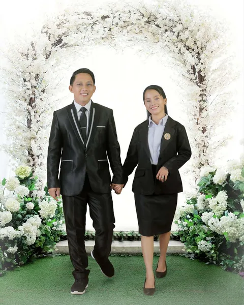 Foto sampul undangan Maria & Andika