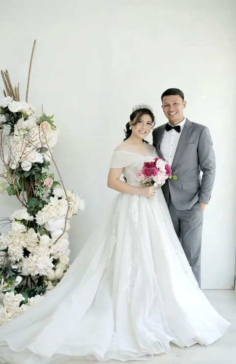 Foto sampul undangan Rinny & Jansen