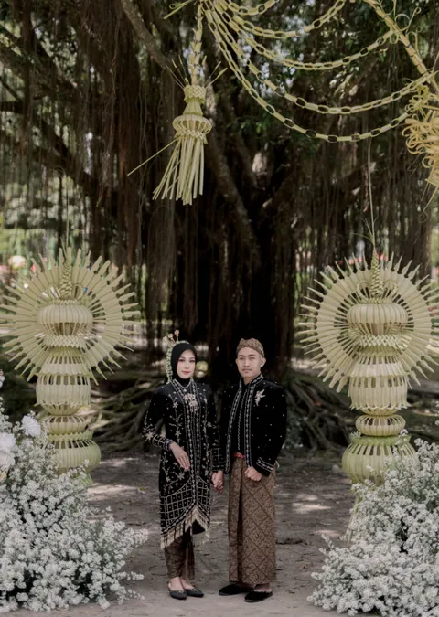 Foto sampul undangan Tiara & Budi