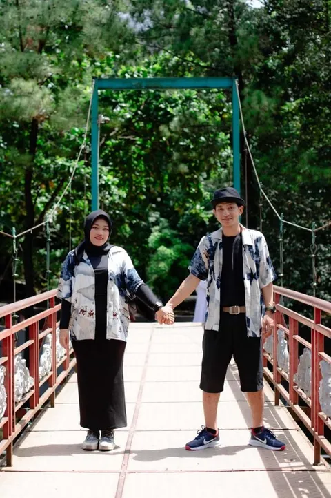 Foto sampul undangan Rasyid & Dini