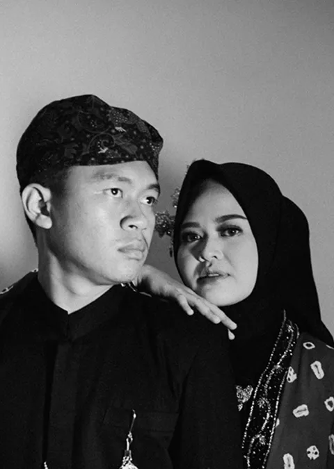 Foto sampul undangan Upii & Anet