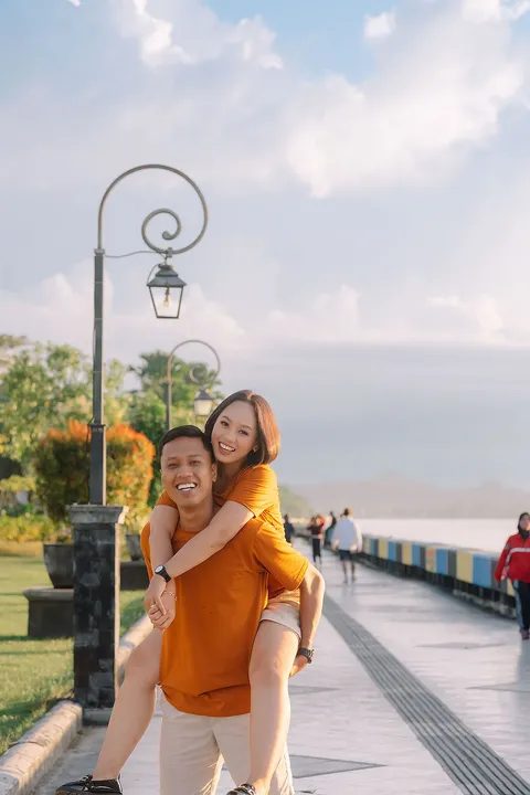 Foto sampul undangan Randy & Dewi
