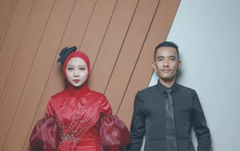 Foto sampul undangan Roji & Nia