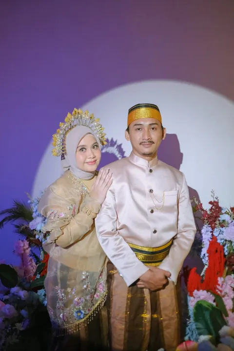 Foto sampul undangan Imran & Vika