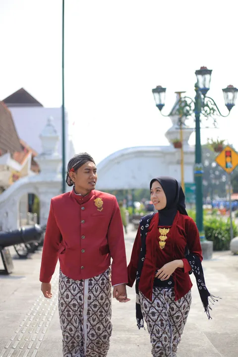 Foto sampul undangan Feri & Liska