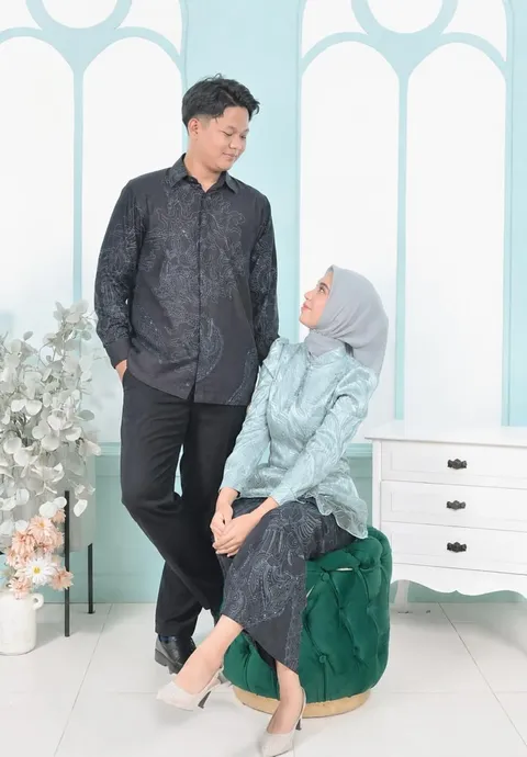 Foto sampul undangan Teguh & Lisa