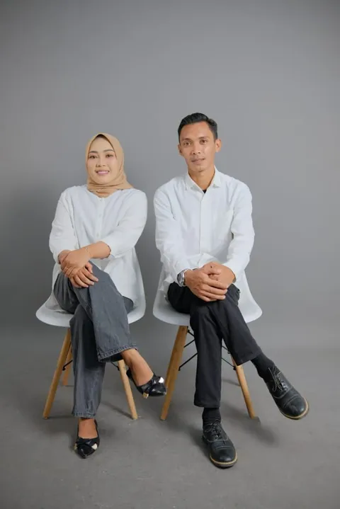 Foto sampul undangan Isra & Anis