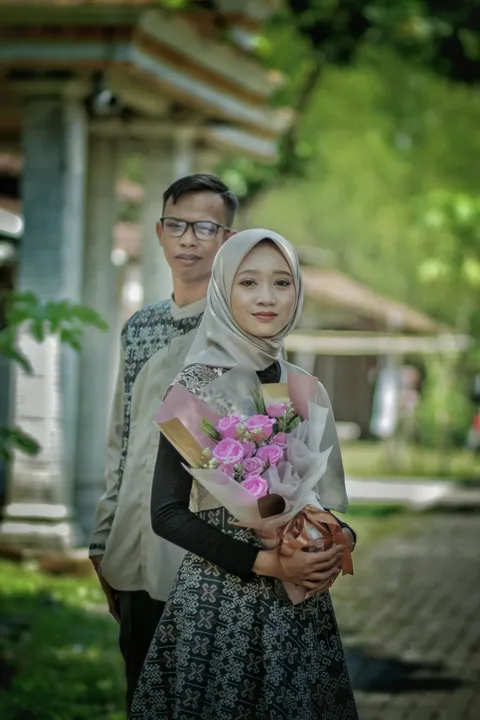Foto sampul undangan Maya & Doni