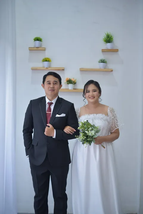 Foto sampul undangan Meita & Andrian
