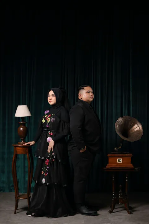 Foto sampul undangan Putri & Iqbal