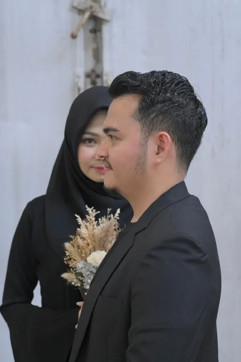 Foto sampul undangan Arief & Elsa