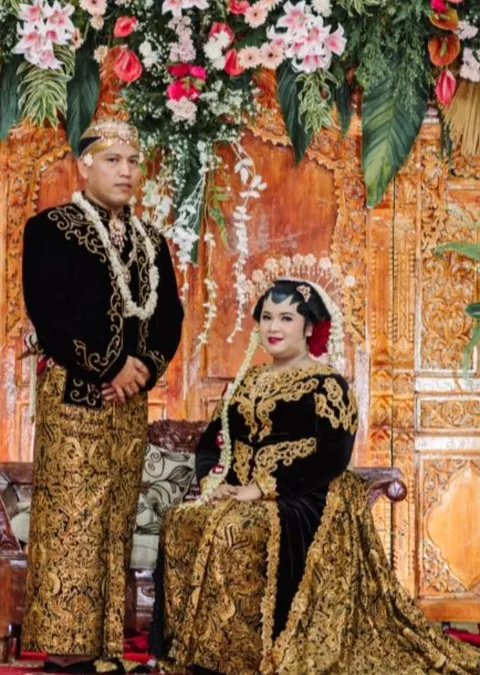 Foto sampul undangan Lucky & Ekri