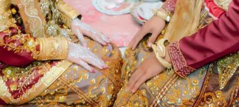 Foto sampul undangan Karim & Fira