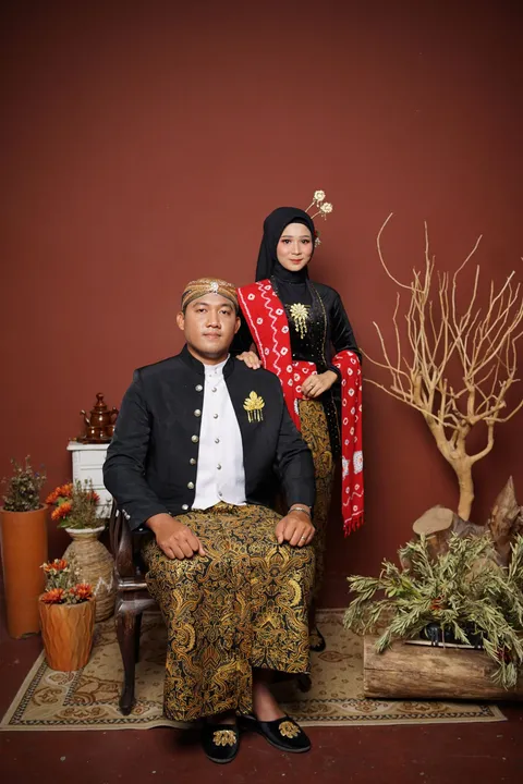 Foto sampul undangan Azzira & In'am