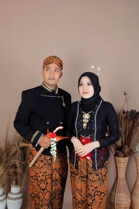 Foto sampul undangan Amri & Hana