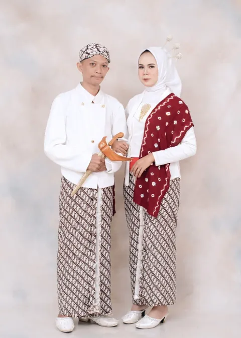 Foto sampul undangan Oka & Bagus