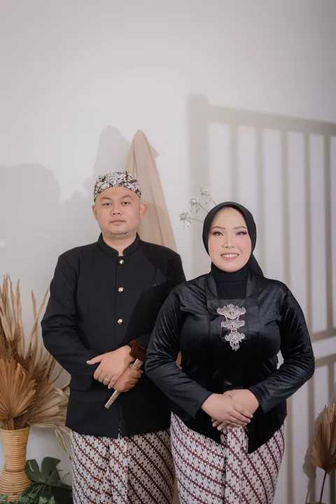 Foto sampul undangan Doni & Oni