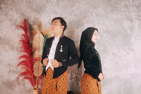 Foto sampul undangan Thoriq & Indri