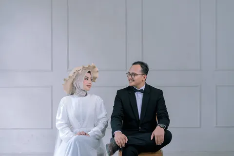 Foto sampul undangan Iyang & Idul?