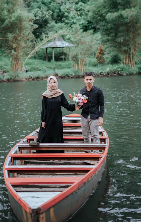 Foto sampul undangan Naofal & Febi