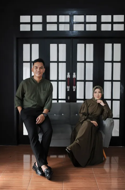 Foto sampul undangan Rohma & Rio