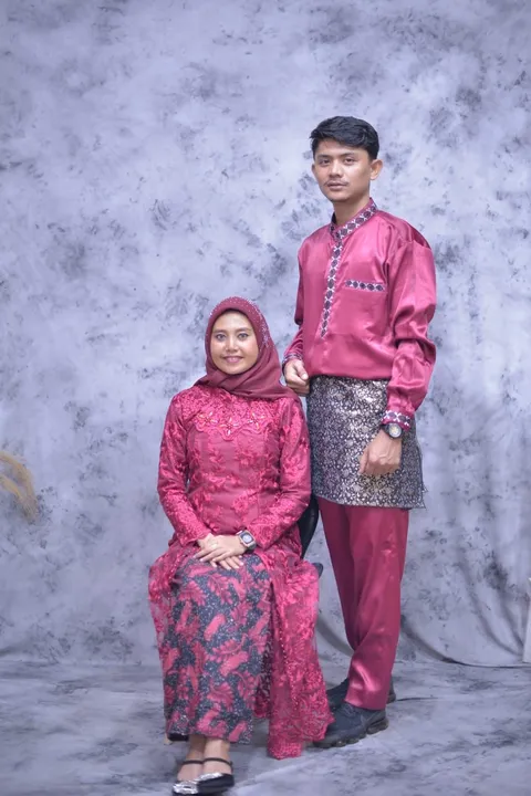 Foto sampul undangan Dela & Dila