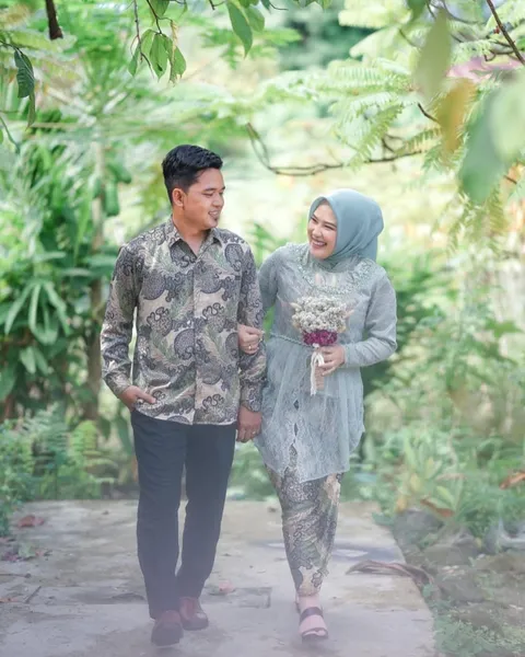 Foto sampul undangan Novi & Bima