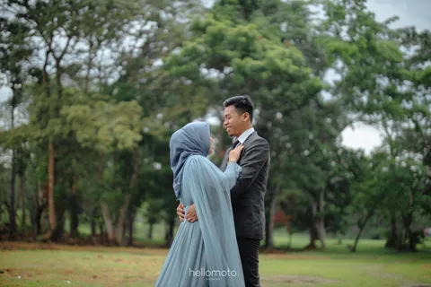 Foto sampul undangan Sr & Sh