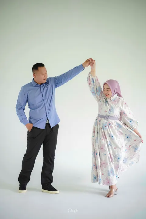Foto sampul undangan Mekka & Maya