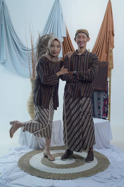 Foto sampul undangan Lia Restiyanti & Lia