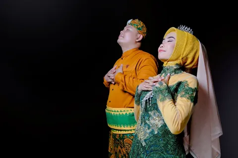 Foto sampul undangan Aef & Marlina