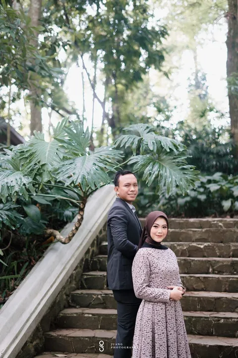 Foto sampul undangan Vicky & Bagus