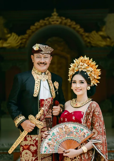 Foto sampul undangan Peggita Selsi & Gde Sumarjaya Linggih