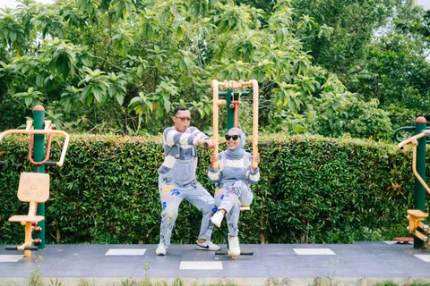 Foto sampul undangan Zacky & April