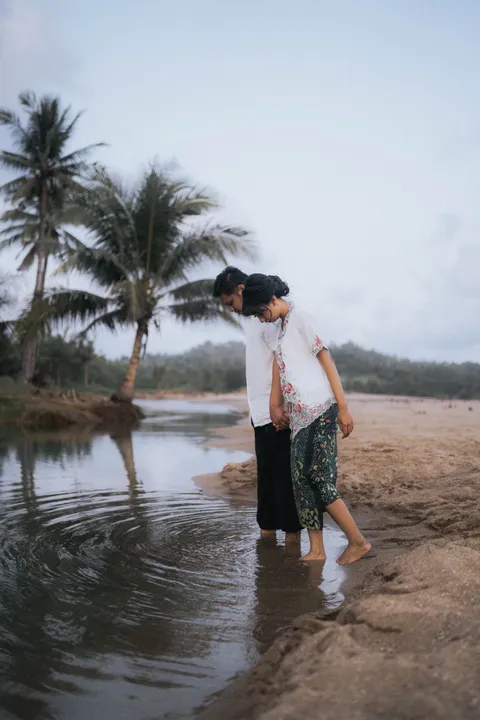 Foto sampul undangan Gadis & Bintang
