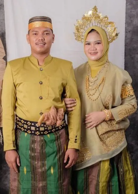 Foto sampul undangan Darwis & Kina