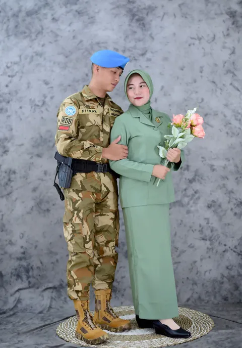 Foto sampul undangan Pratu Rahmat Fitrah Djoyosumarto & Prilly Tampi, S.Kep