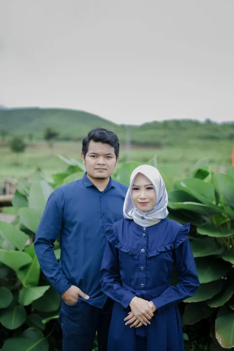 Foto sampul undangan Nitih & Burhan