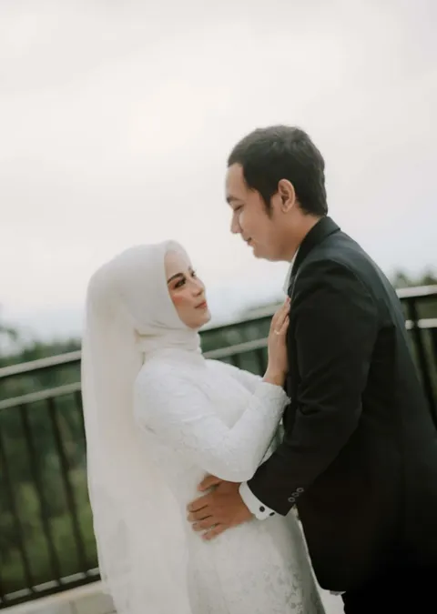 Foto sampul undangan Alfina & Alam